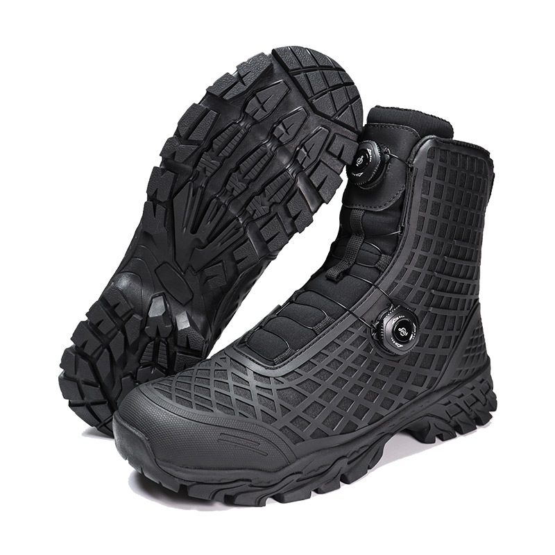 Stivali da combattimento con sistema di doppia chiusura